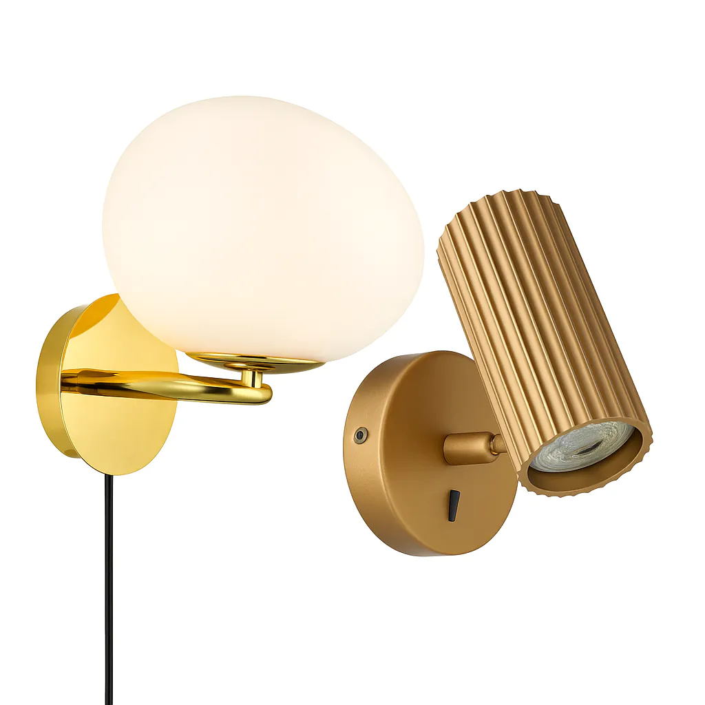 Appliques murales dorées